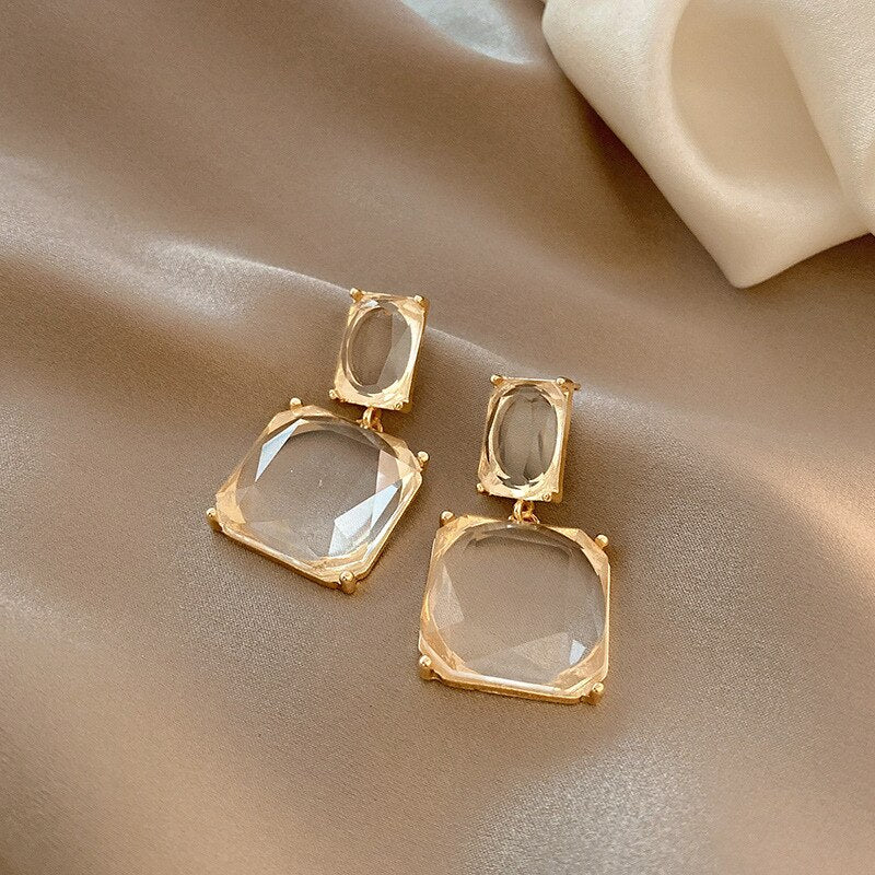 Vintage  Stud  Pearl Earrings