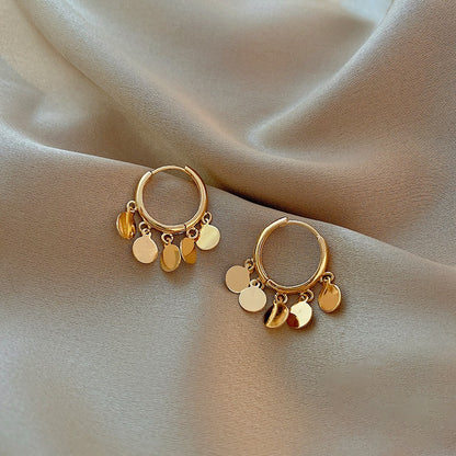 Vintage  Stud  Pearl Earrings